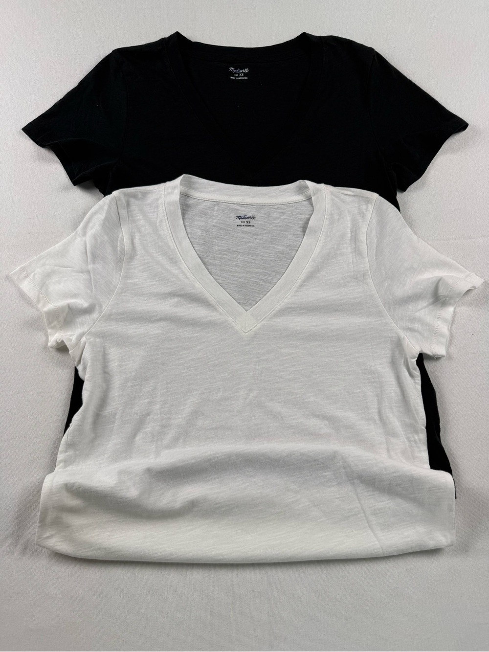 Madewell V-Neck Short Sleeve Tee Duo — White & Black